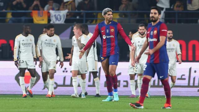 爱奇艺体育直播-巴萨被皇马踢服了，巴萨为何这么差？