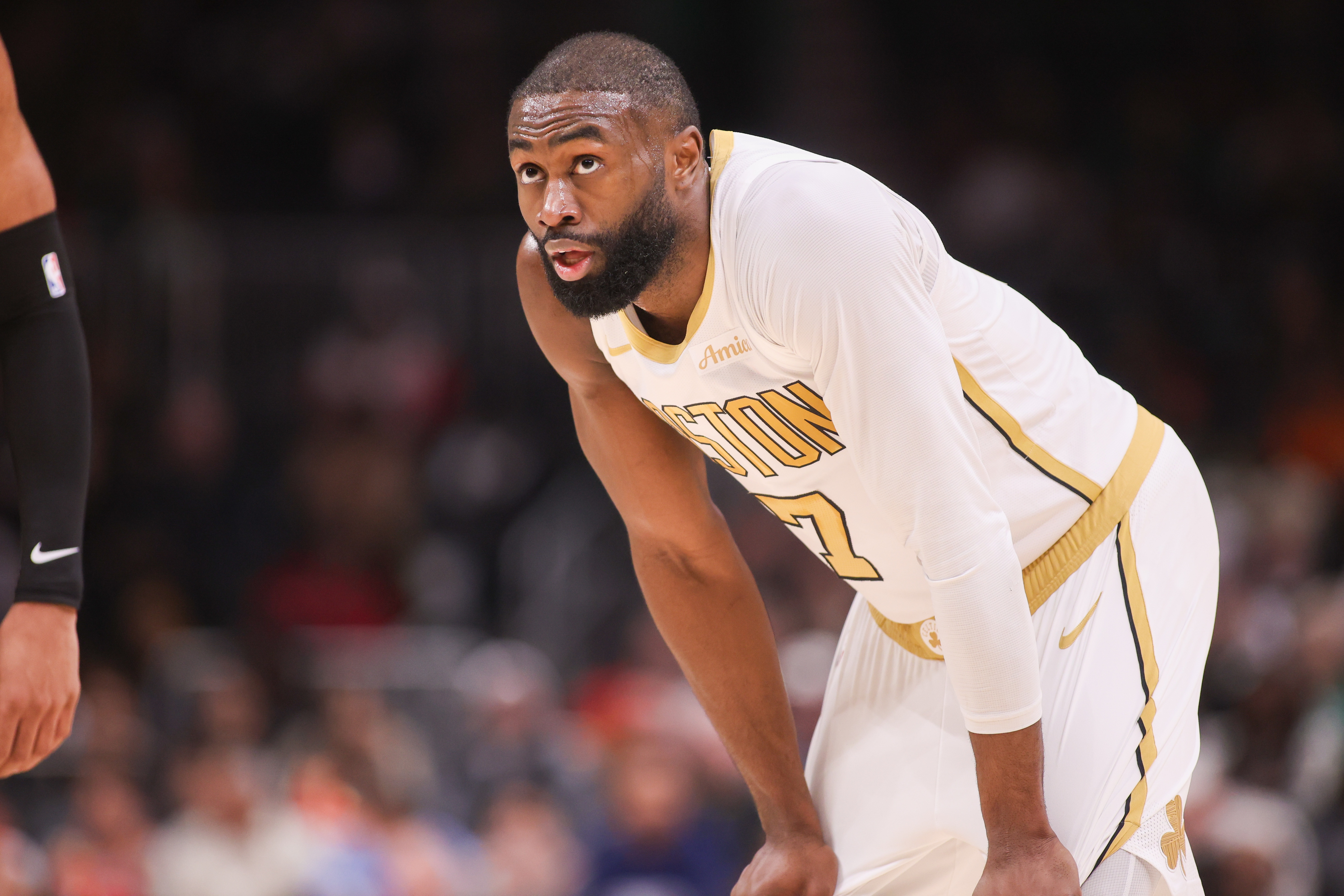 IQIYI-可惜空砍！布朗28中14砍全场最高33分&amp;填满数据栏 最后一度追平