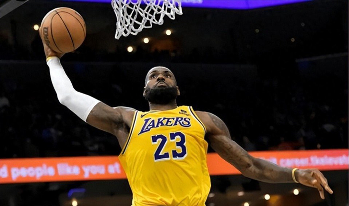 爱奇艺体育-詹姆斯：我季后赛胜率63.3%，乔丹：我71%，他：麻烦让一让|总冠军|科比·布莱恩特|蒂姆·邓肯|凯文·杜兰特|湖人_新浪体育_新浪新闻