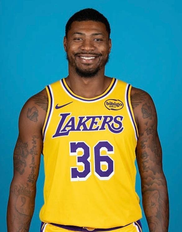 爱奇艺体育直播-NBA罚单：斯马特质疑裁判公正性罚3.5万 肯纳德不当言论罚2.5万